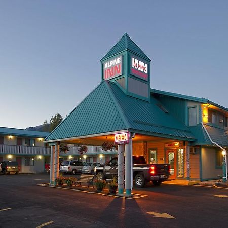 Alpine Inn Valemount Buitenkant foto