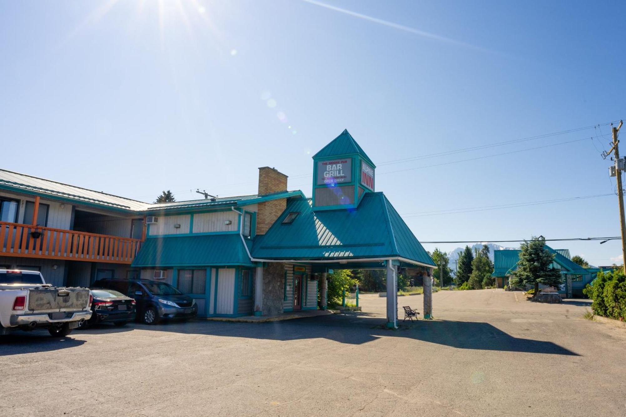 Alpine Inn Valemount Buitenkant foto