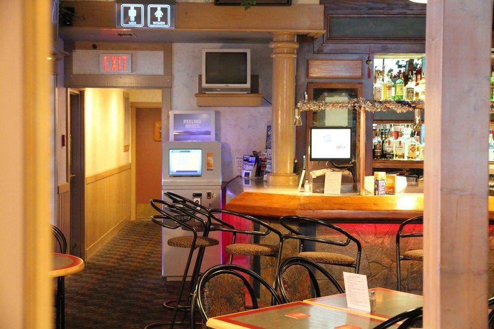 Alpine Inn Valemount Buitenkant foto
