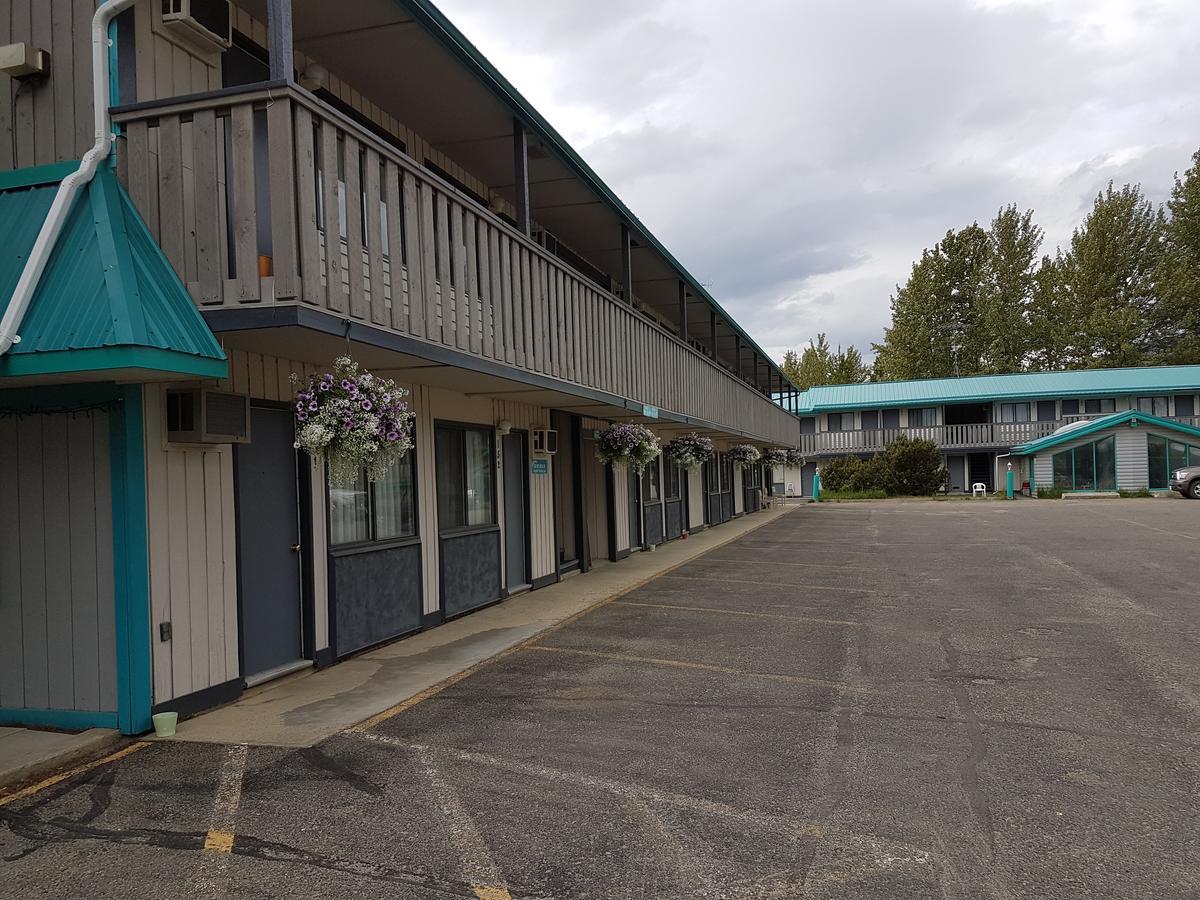 Alpine Inn Valemount Buitenkant foto